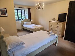 Langley Inn
