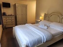 Langley Inn