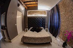 Rhome Luxury suite