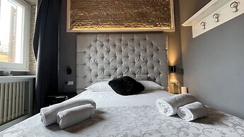 Rhome Luxury suite