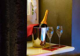 Rhome Luxury suite