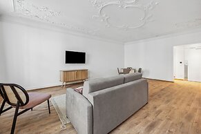 Limehome Basel Town Hall
