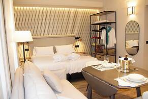 Puerta de la Ribera Suites