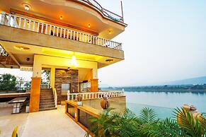 TreeHouseNarmade A Riverfront Resort Spa