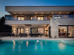Villa Prima Lux