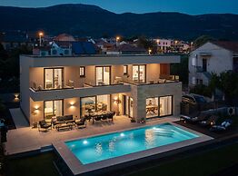 Villa Prima Lux