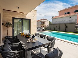 Villa Prima Lux