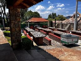 Hotel Renacer