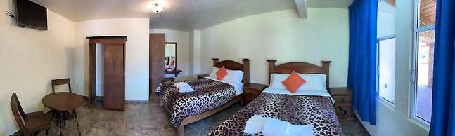 Hotel Renacer