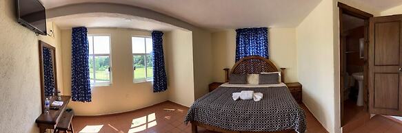 Hotel Renacer