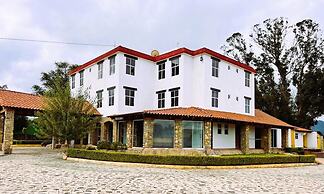Hotel Renacer