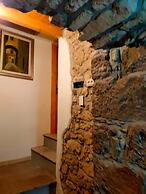 Favisi Rooms