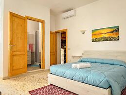 Favisi Rooms