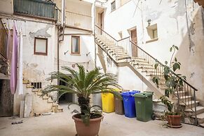Casetta Nel Cortile