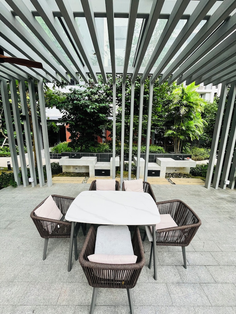 AGILE Residences by Luna