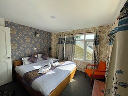 Heritage Rose Inn