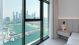 Modern 2BR Emaar Beachfront w Pvt Beach Access