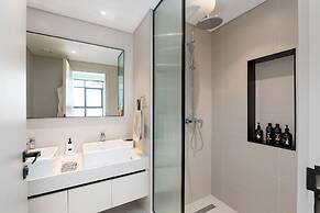 Modern 2BR Emaar Beachfront w Pvt Beach Access