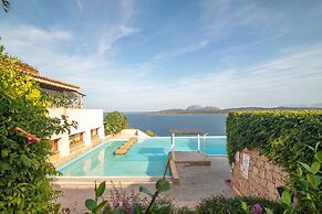 Giotto In Sardegna With Shared Pool