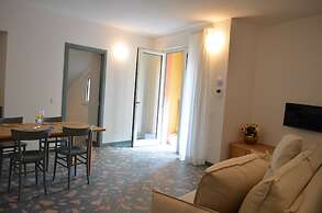 Alaxia Exclusive Apartments