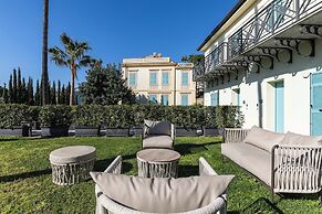Alaxia Exclusive Apartments