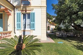 Alaxia Exclusive Apartments