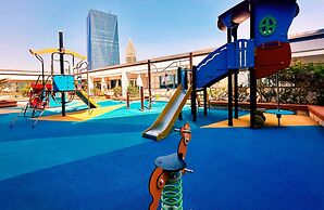 Pristine Difc 2BR w Pool Gym