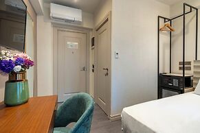 Smart and Simple Hotel Karakoy