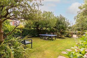 Host Stay Clearmount Cottage