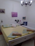 Apartments Ana