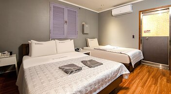 CLIO MOTEL