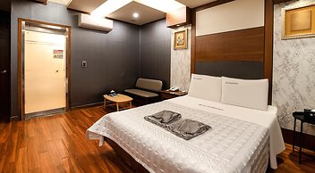 CLIO MOTEL