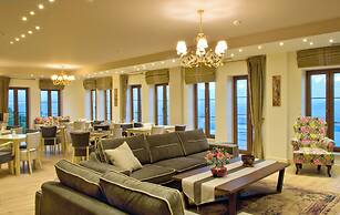 Arktos hotel