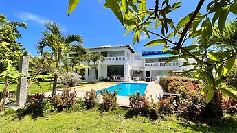 Tropical Garden House