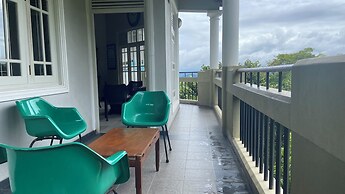 VISTA HOUSE