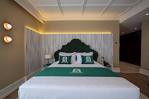 The Collector hotel boutique