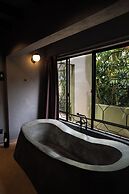 Casa Nueve