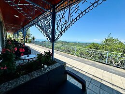 Roots Resort