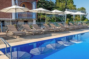Roots Resort