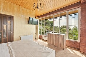 Roots Resort