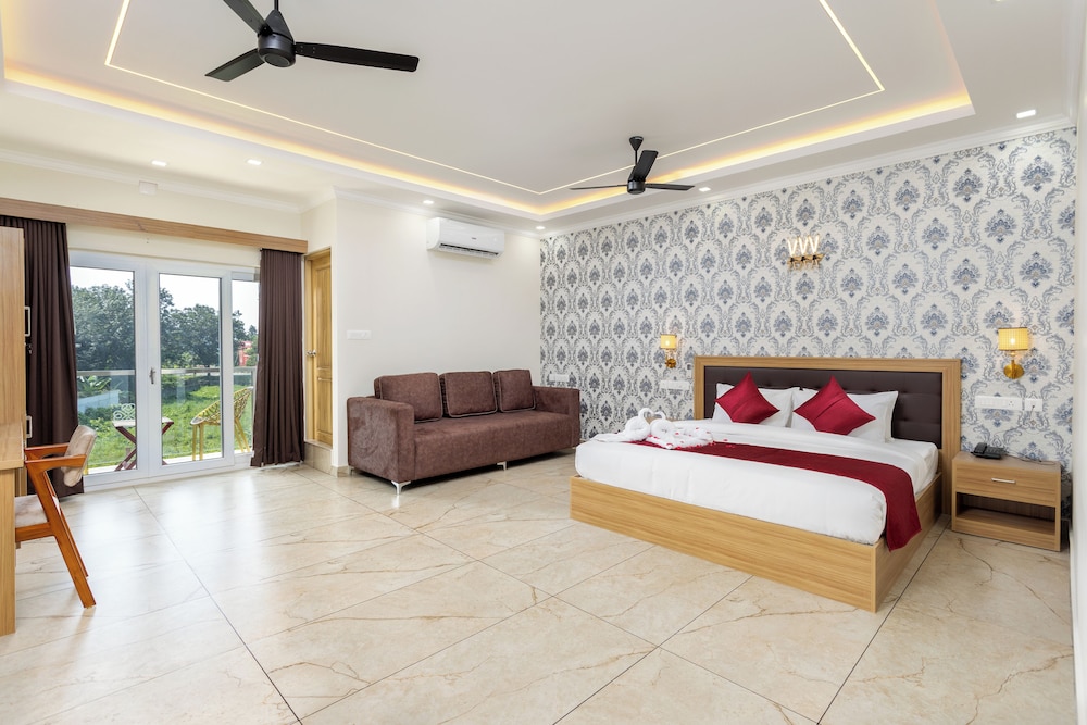 ESAA Airport Hotel