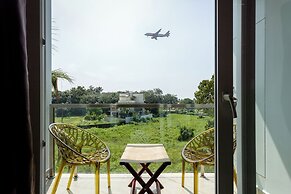 ESAA Airport Hotel
