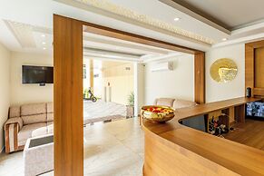 ESAA Airport Hotel