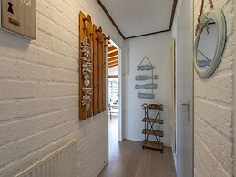 Modern Bungalow Close to the Beach