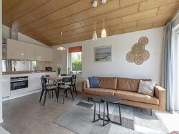 Modern Bungalow Close to the Beach