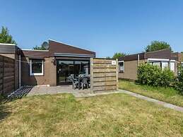 Modern Bungalow Close to the Beach