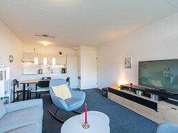 Spacious Holiday Apartment for 4 People