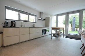 Luxurious & Stylishly Holiday Home