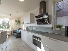 Klaproos, Holiday Home