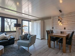 Detached Holiday Bungalow With Garden